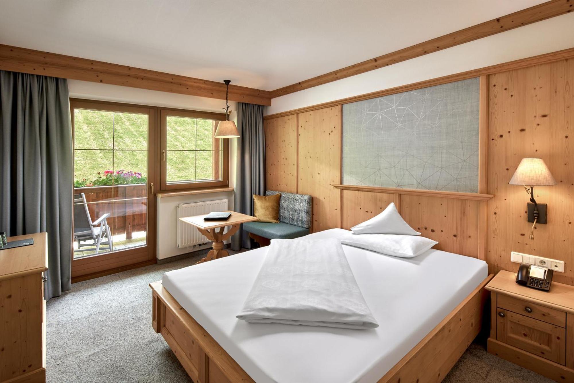 Hotel Alpenhof Тукс Экстерьер фото