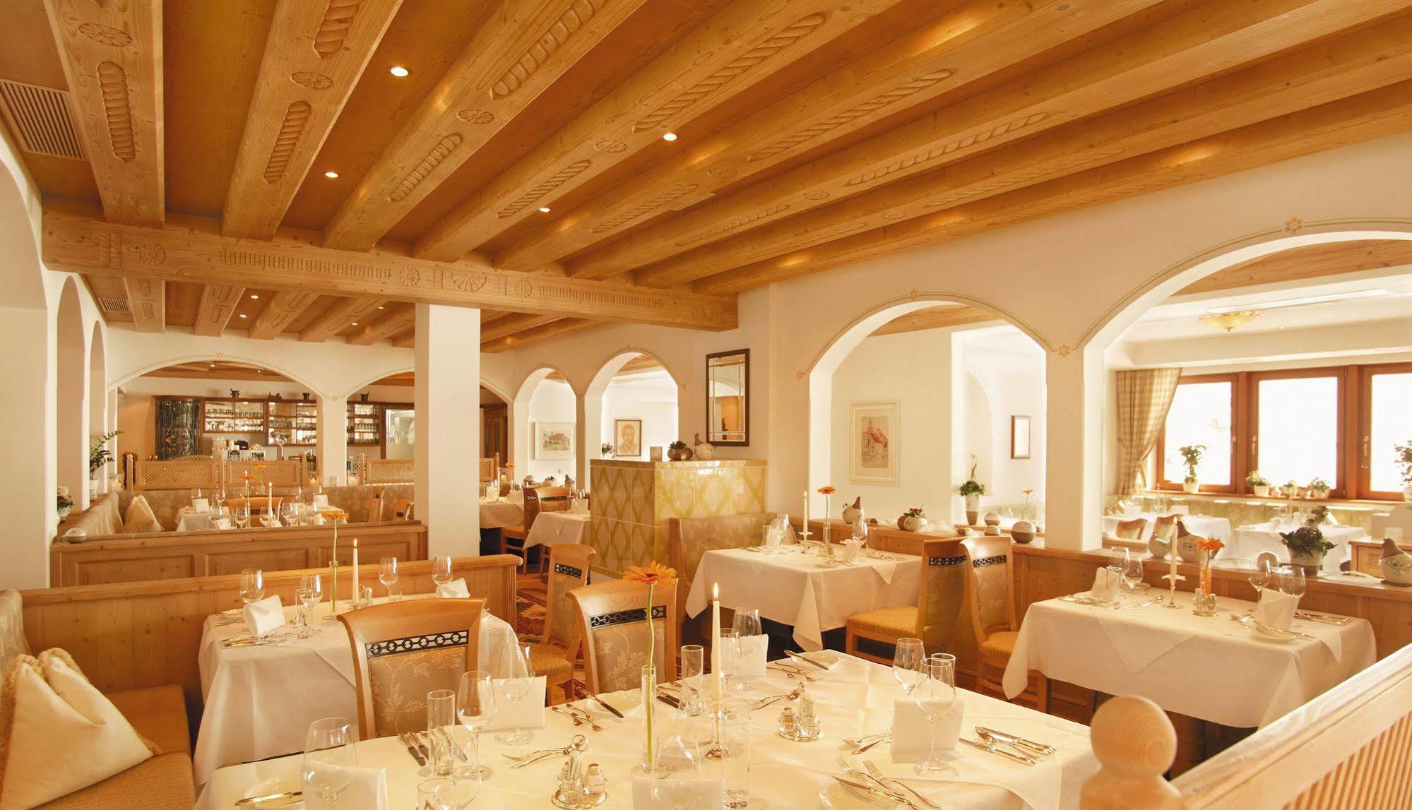 Hotel Alpenhof Тукс Экстерьер фото