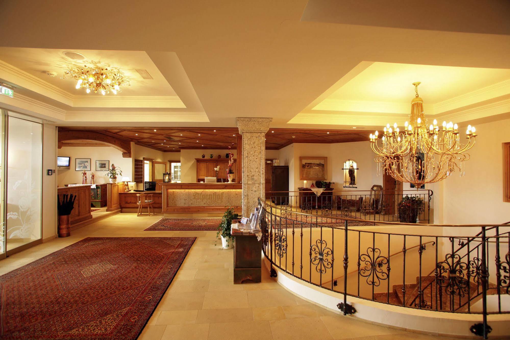 Hotel Alpenhof Тукс Экстерьер фото